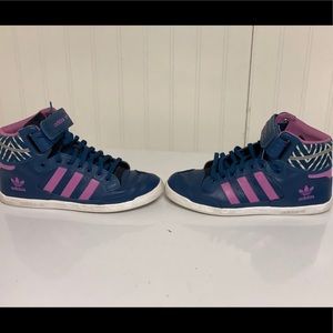 Adidas High Top women’s sneakers Size 7